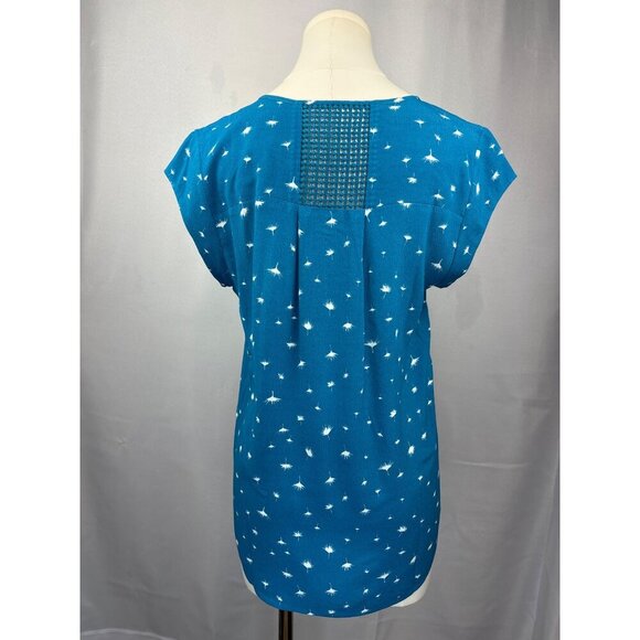 Daniel Rainn Womens PS Blue Dandelion Print Top With Lace Accents - Picture 3 of 6